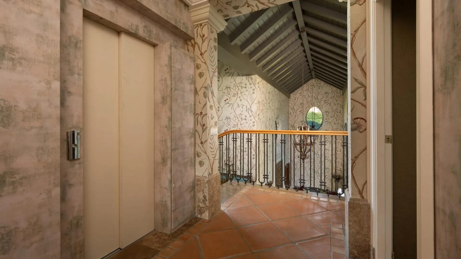Millie Mansion An Ultimate Luxury Villa For Rent In Marbella 0*,